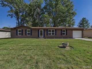 404 Anita Drive, Fairview Heights, IL 62208