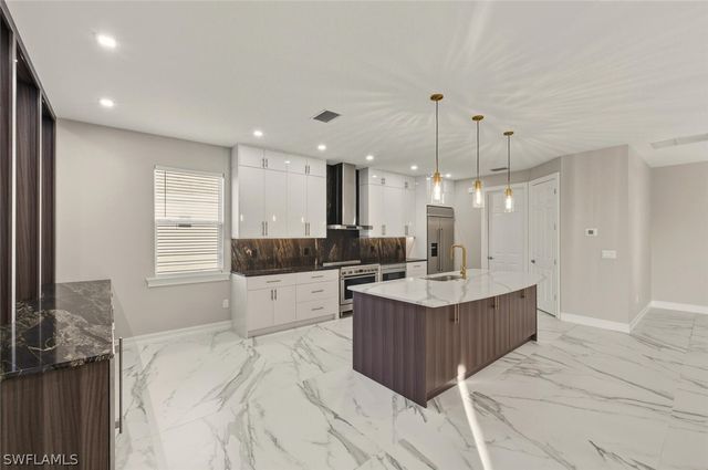 28049 CAPTIVA SHELL LOOP, Bonita Springs, FL 34135