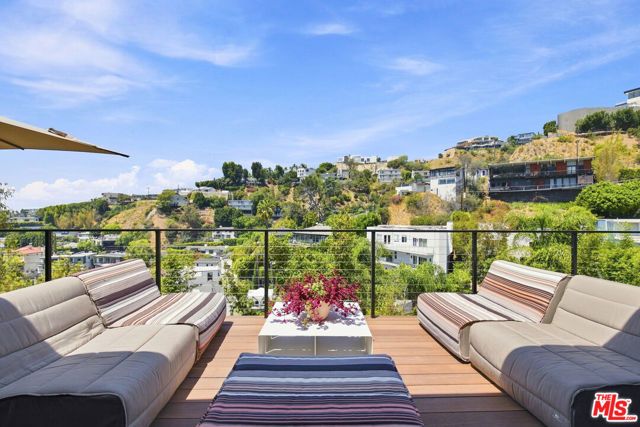 8836 Hollywood Boulevard, Los Angeles, CA 90069