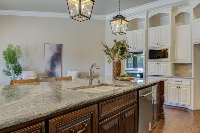 11204 Kirby Avenue, Lubbock, TX 79424