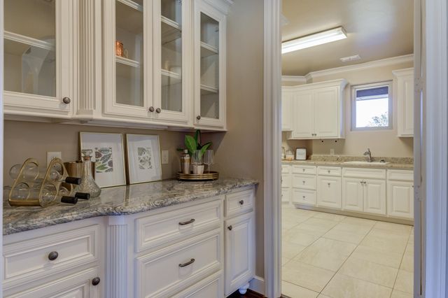 11204 Kirby Avenue, Lubbock, TX 79424