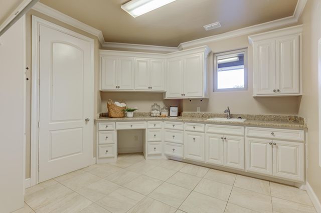 11204 Kirby Avenue, Lubbock, TX 79424