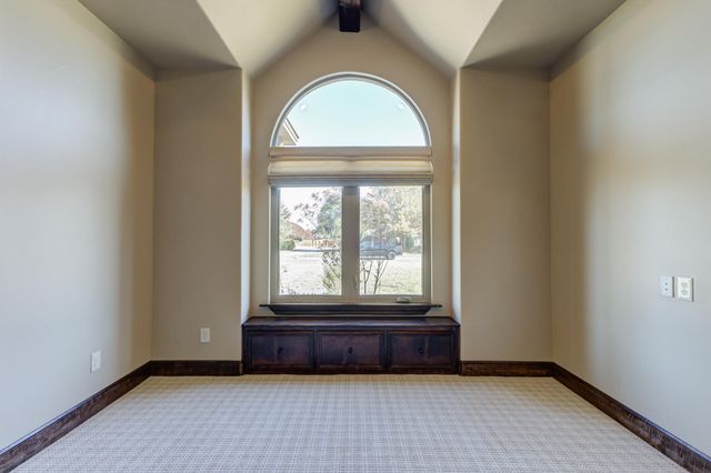 11204 Kirby Avenue, Lubbock, TX 79424