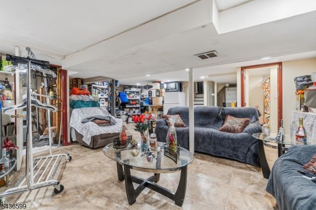 48 Lenox Ave, Paterson City, NJ 07502
