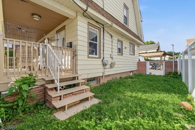 48 Lenox Ave, Paterson City, NJ 07502