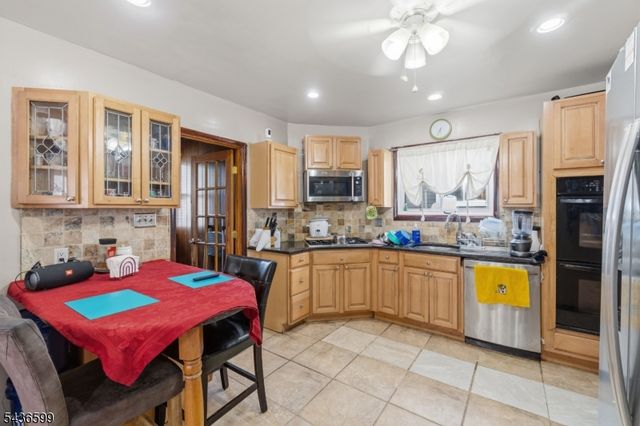 48 Lenox Ave, Paterson City, NJ 07502
