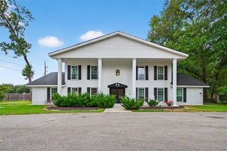 29902 E Hawthorne Drive, Spring, TX 77386