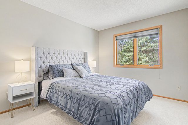 2521 Sumac Ridge, White Bear Lake, MN 55110