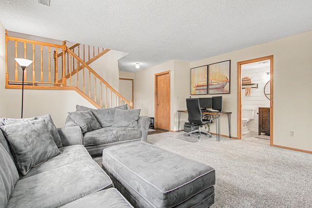 2521 Sumac Ridge, White Bear Lake, MN 55110