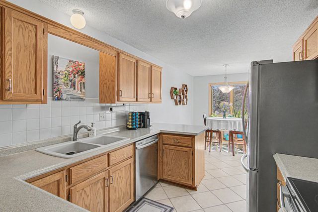 2521 Sumac Ridge, White Bear Lake, MN 55110