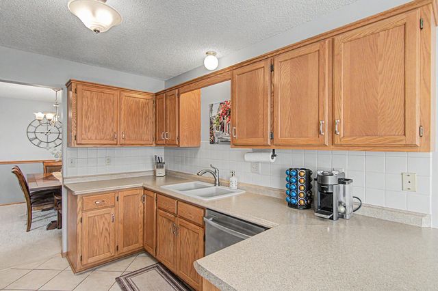 2521 Sumac Ridge, White Bear Lake, MN 55110