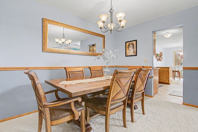 2521 Sumac Ridge, White Bear Lake, MN 55110