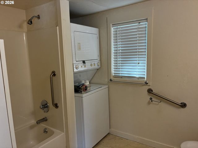 495 N WAHANNA Rd, Seaside, OR 97138