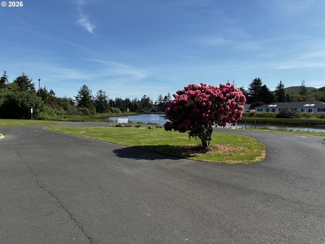 495 N WAHANNA Rd, Seaside, OR 97138