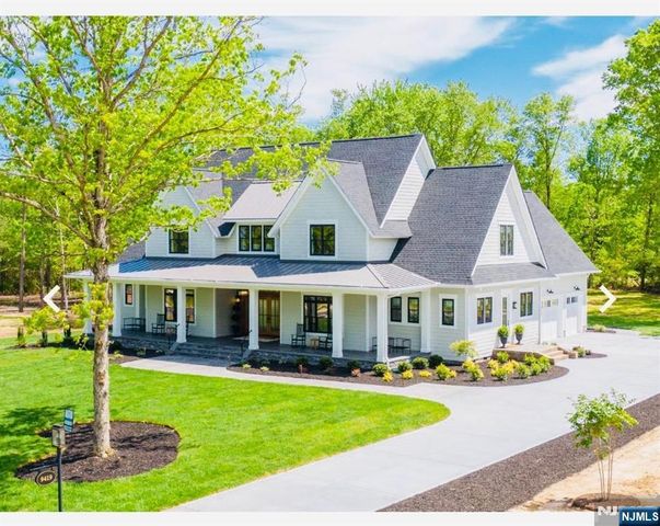 60 Heritage Drive, West Milford, NJ 07480