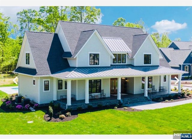 60 Heritage Drive, West Milford, NJ 07480