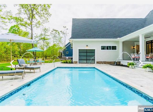 60 Heritage Drive, West Milford, NJ 07480