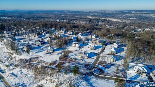 60 Heritage Drive, West Milford, NJ 07480