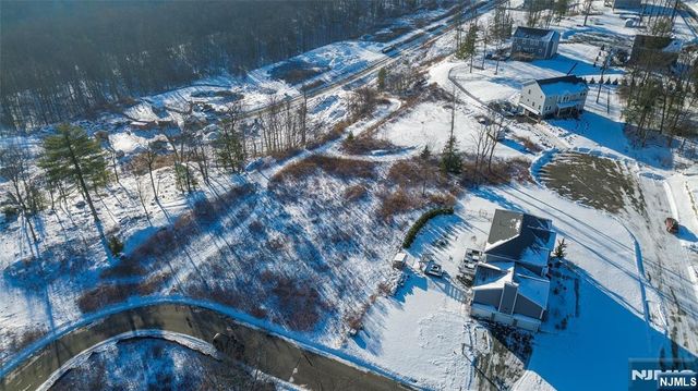 60 Heritage Drive, West Milford, NJ 07480