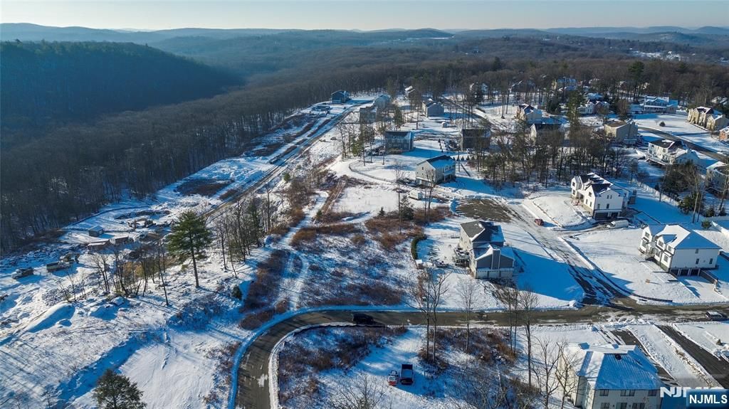 60 Heritage Drive, West Milford, NJ 07480