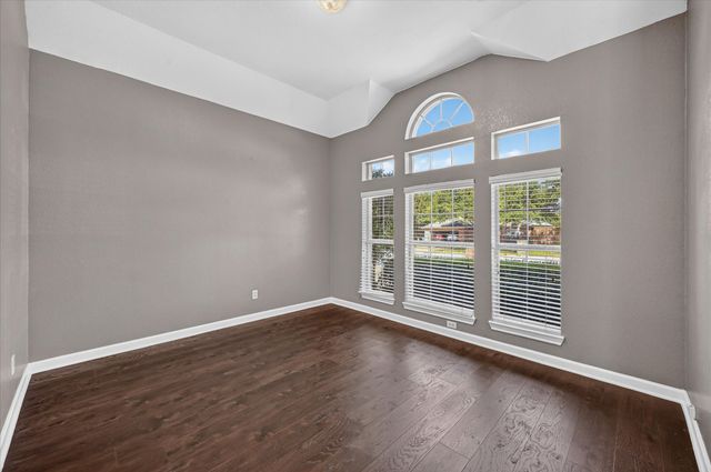 2060 Kenny Court, Lewisville, TX 75067