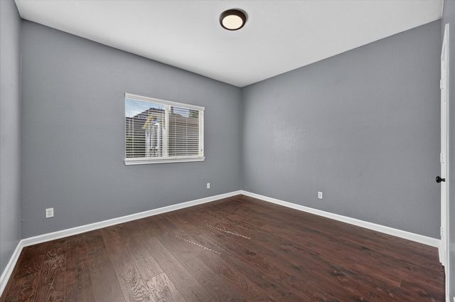 2060 Kenny Court, Lewisville, TX 75067