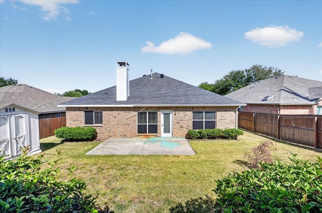 2060 Kenny Court, Lewisville, TX 75067