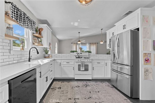 1217 N California Avenue, Beaumont, CA 92223