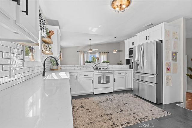 1217 N California Avenue, Beaumont, CA 92223