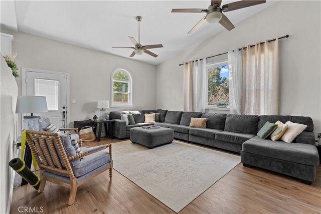 1217 N California Avenue, Beaumont, CA 92223