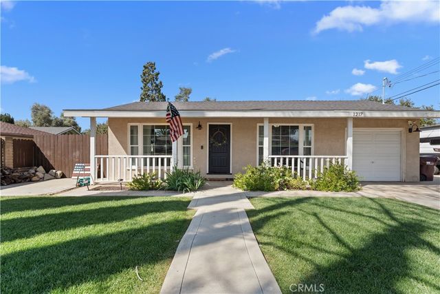 1217 N California Avenue, Beaumont, CA 92223