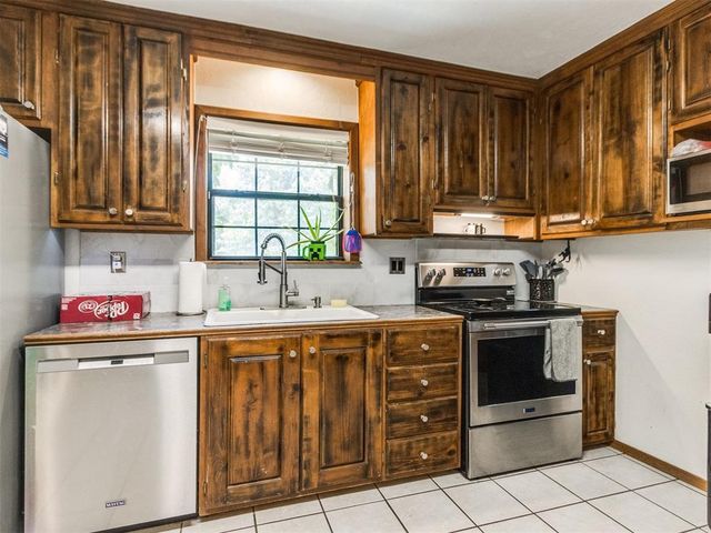 1075 Wildfire Drive, Norman, OK 73026