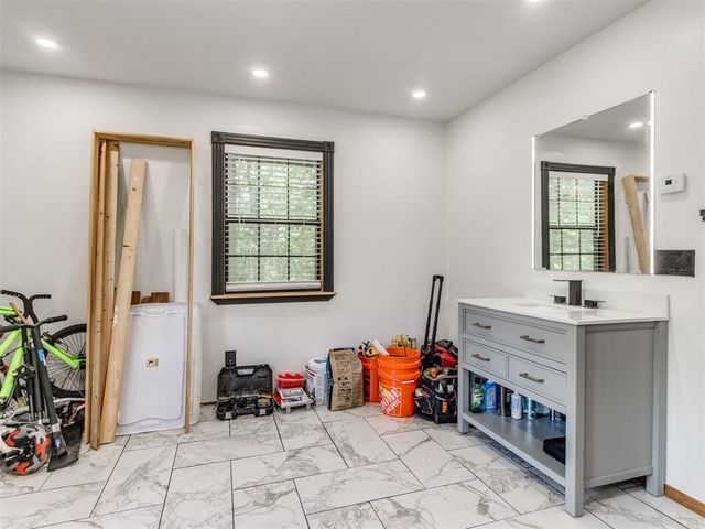 1075 Wildfire Drive, Norman, OK 73026