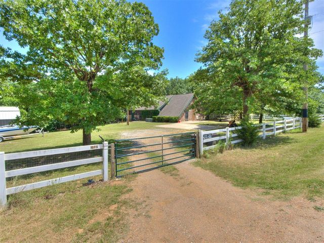 1075 Wildfire Drive, Norman, OK 73026