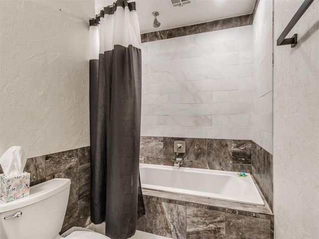 1075 Wildfire Drive, Norman, OK 73026