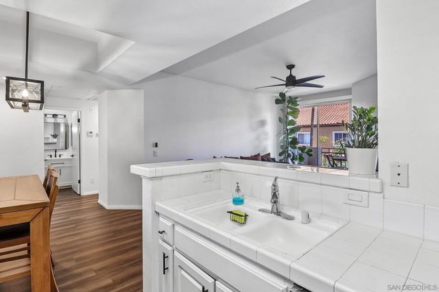 1950 Camino De La Reina 1319, San Diego, CA 92108