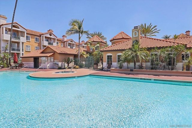 1950 Camino De La Reina 1319, San Diego, CA 92108