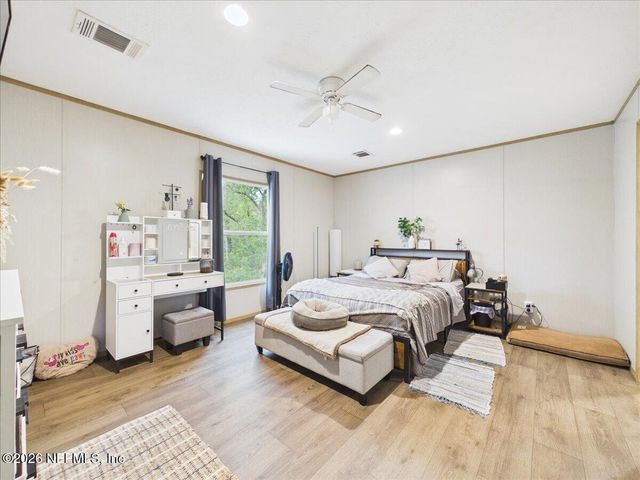 121 JANET Drive, Hollister, FL 32147