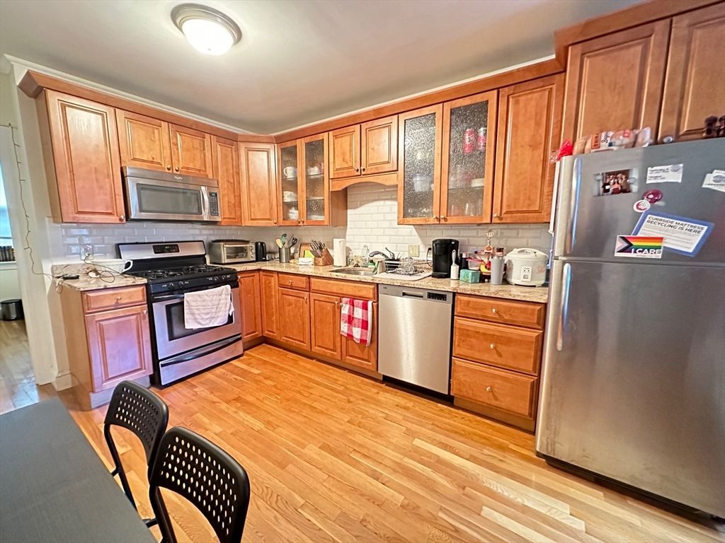 19 Revere 5, Boston, MA 02114