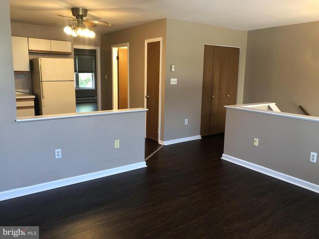 124 PICKWICK PL, Millersville, PA 17551