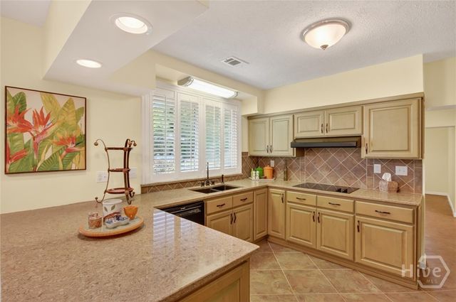 3207 Center Street, Thunderbolt, GA 31404