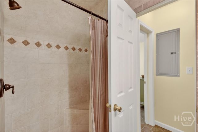 3207 Center Street, Thunderbolt, GA 31404