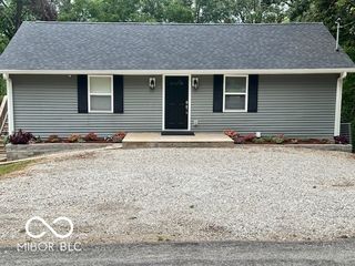 11630 W Georgetown Road, Columbus, IN 47201