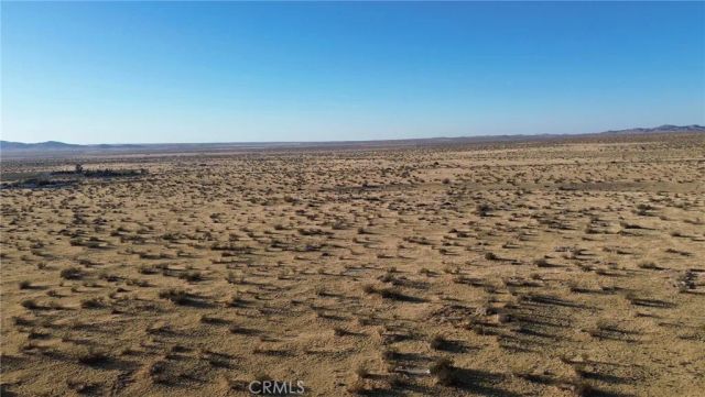 6 227th East, Palmdale, CA 93591
