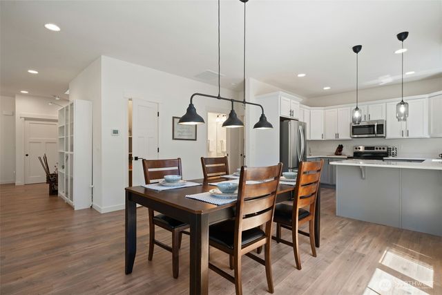 200 E Susan Lane, Union, WA 98592