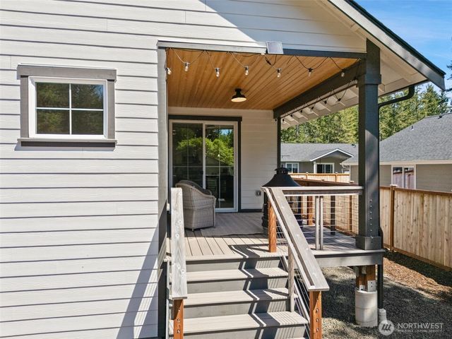 200 E Susan Lane, Union, WA 98592