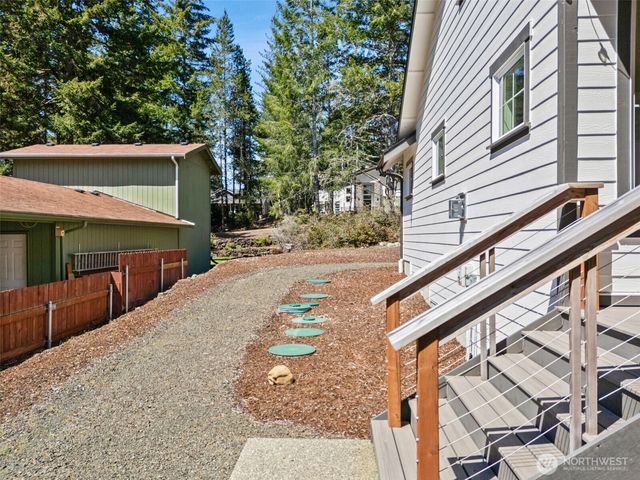 200 E Susan Lane, Union, WA 98592
