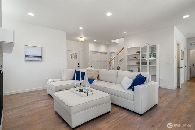 200 E Susan Lane, Union, WA 98592
