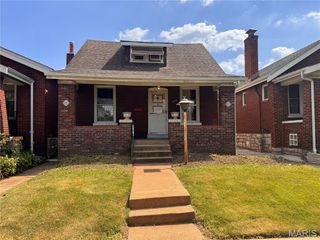 5436 Murdoch Avenue, St Louis, MO 63109