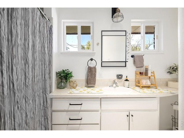 905 36th St, Boulder, CO 80303